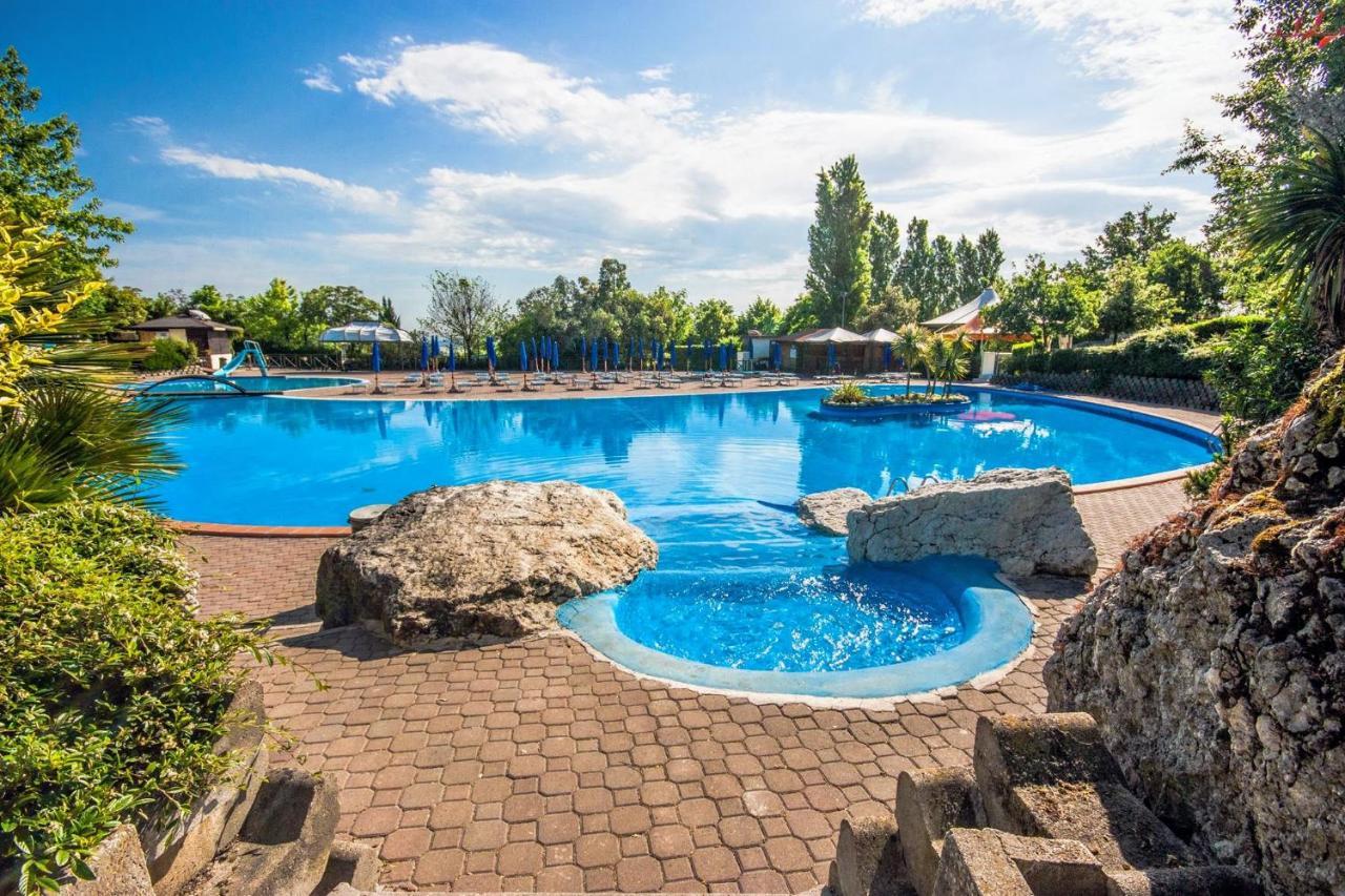 Divacamp San Marino Hotel Екстериор снимка